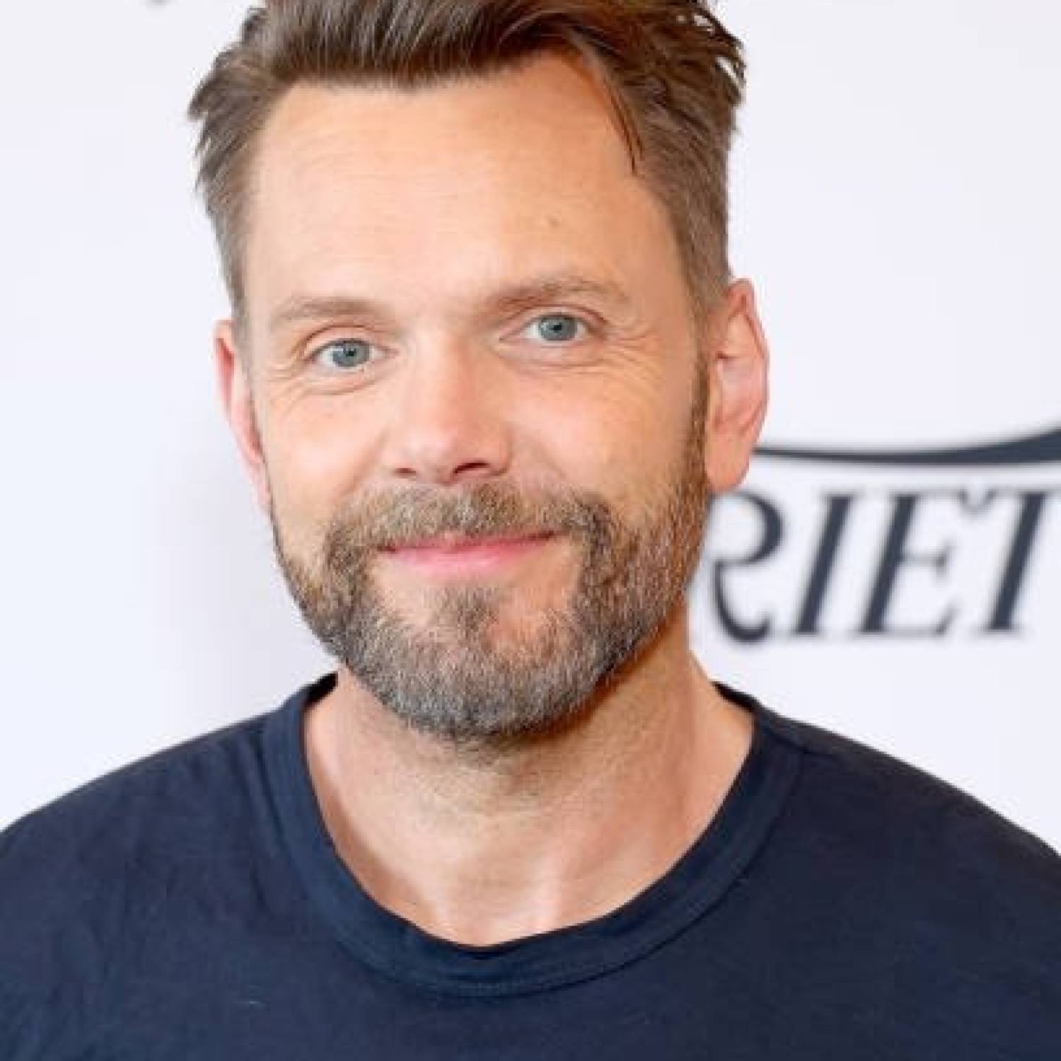 Joel McHale photo