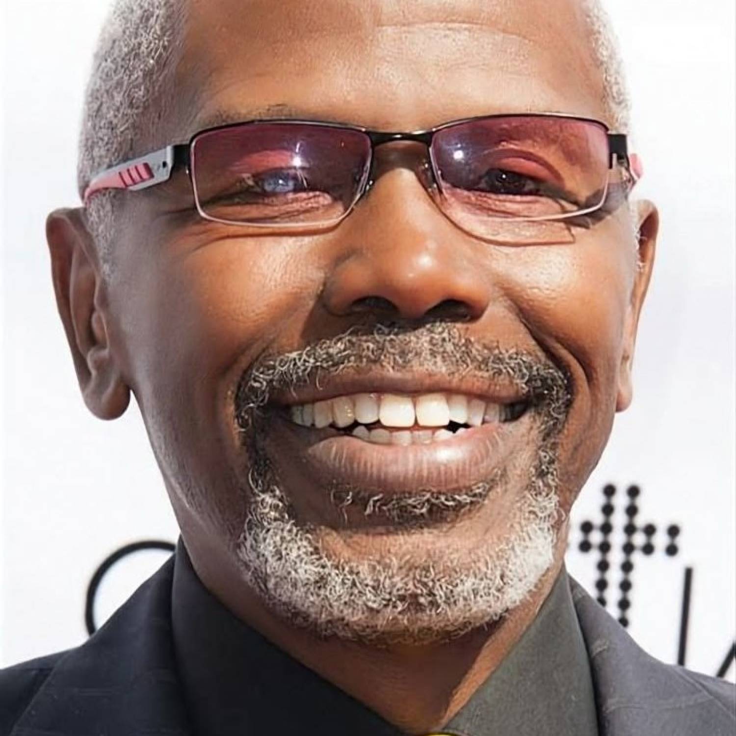 Ernest Thomas photo