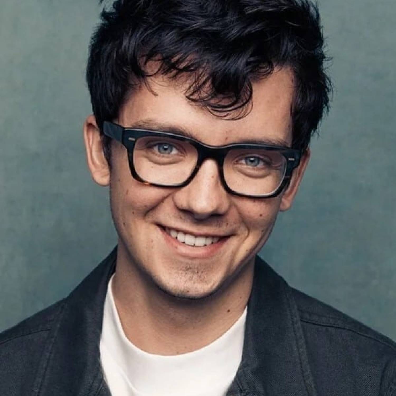 Asa Butterfield photo