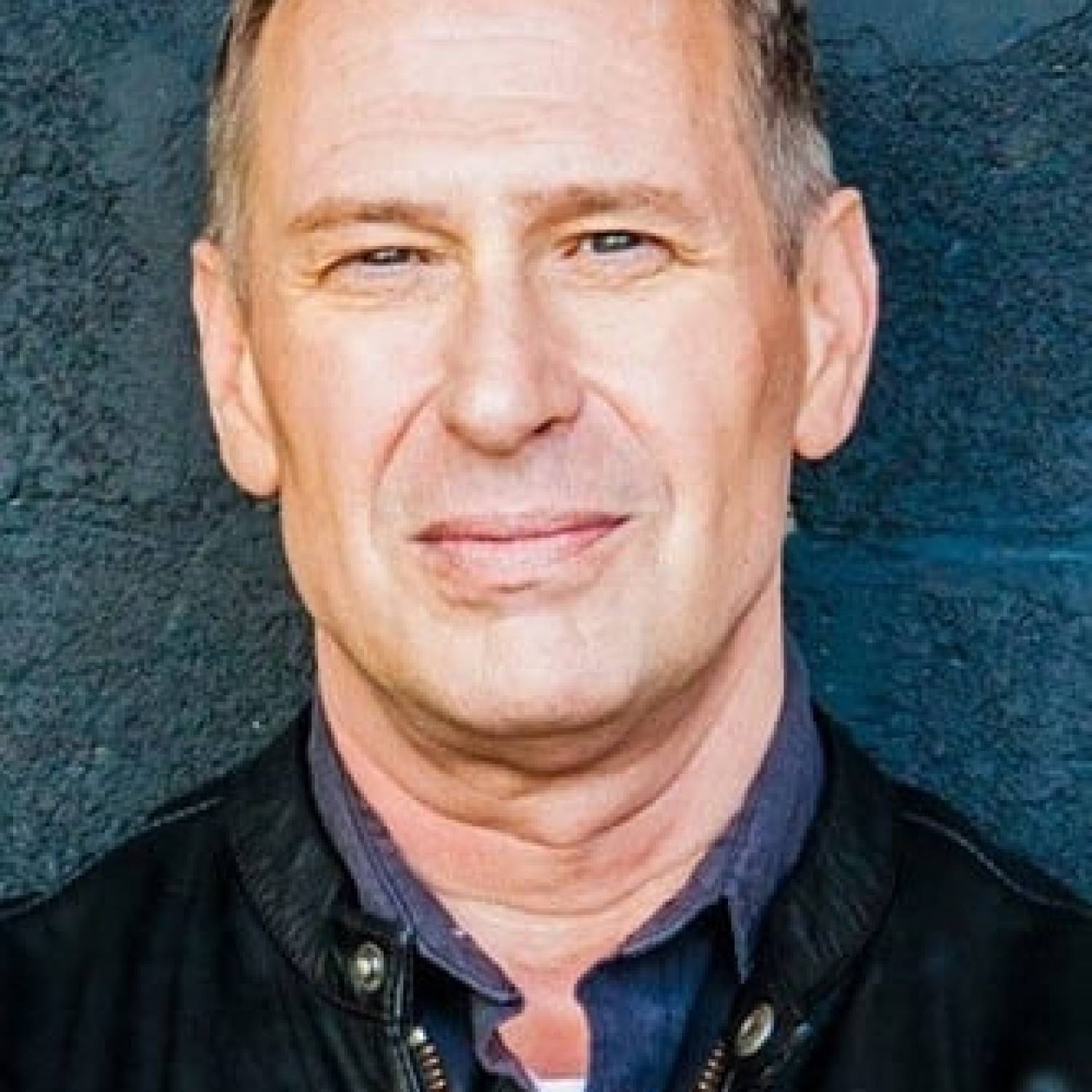 Scott Thompson photo