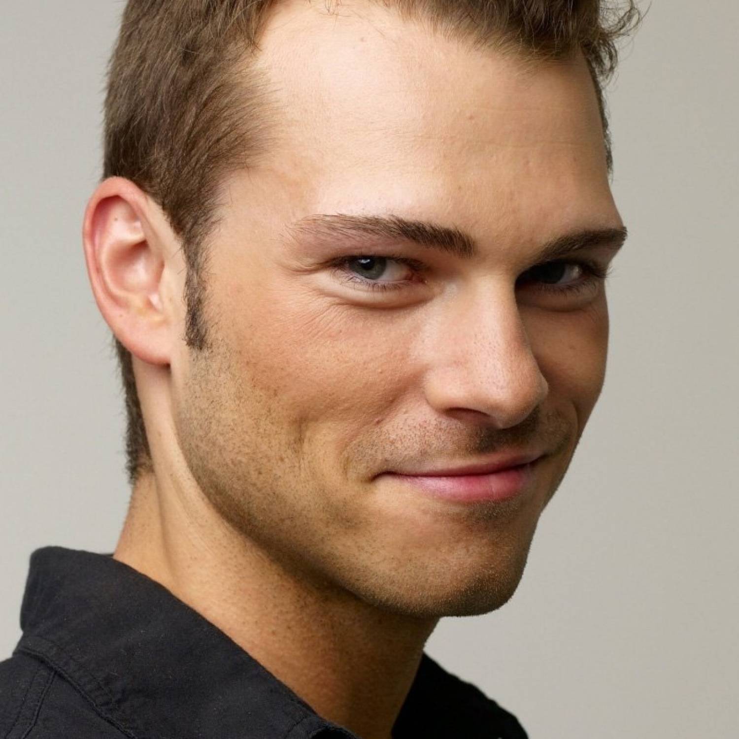 Shawn Roberts photo