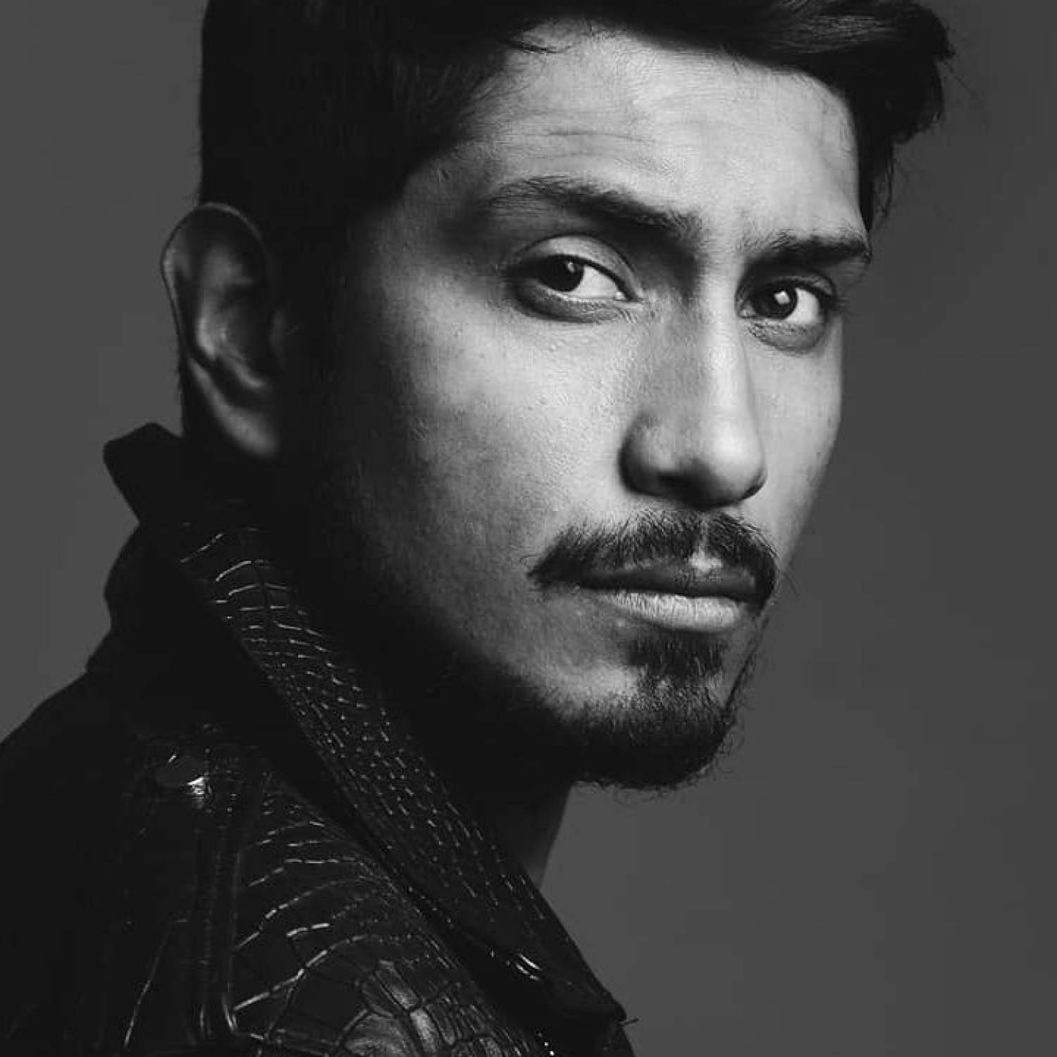 Tenoch Huerta photo