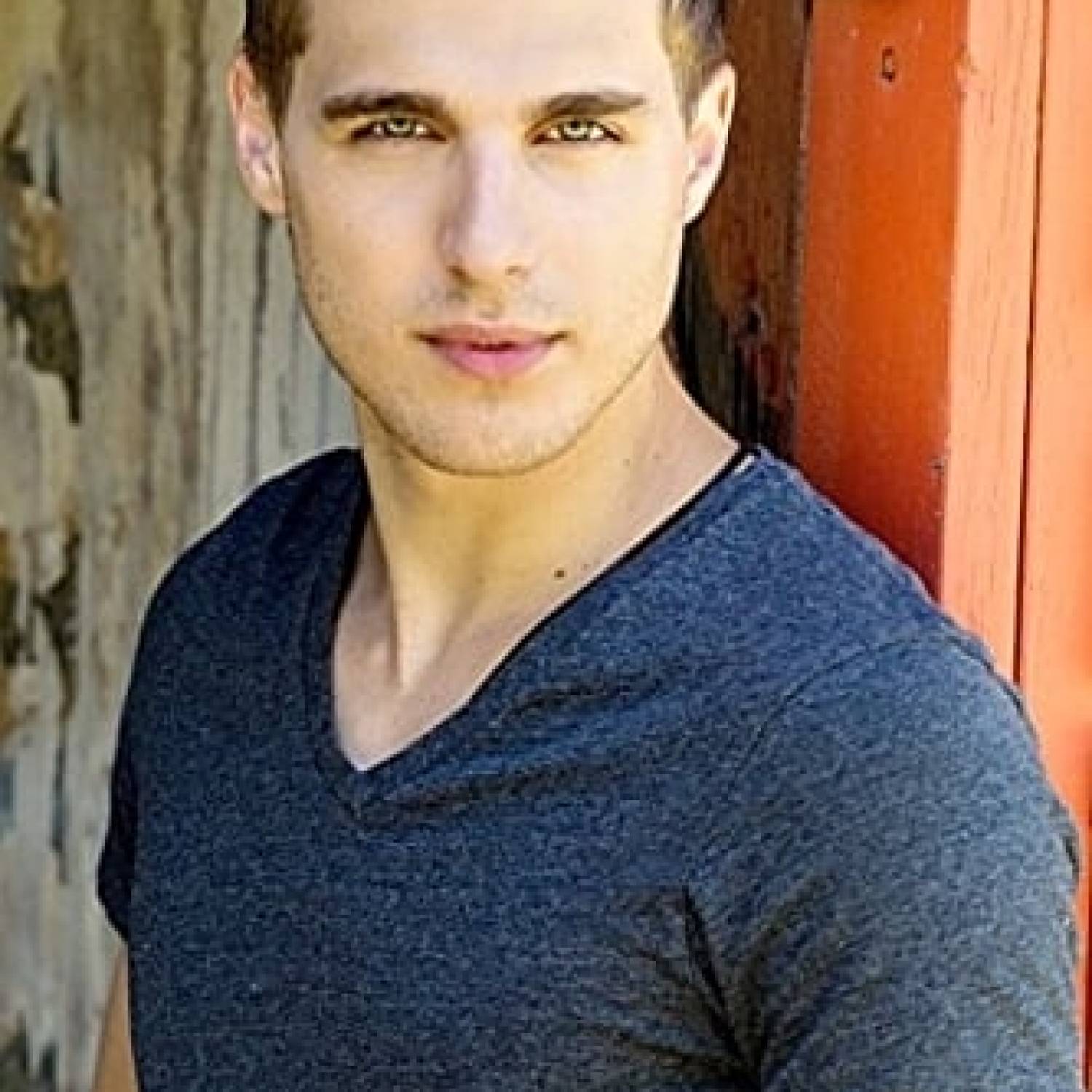 Cody Linley photo