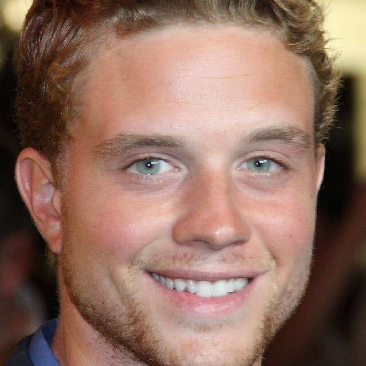 Jonny Weston photo