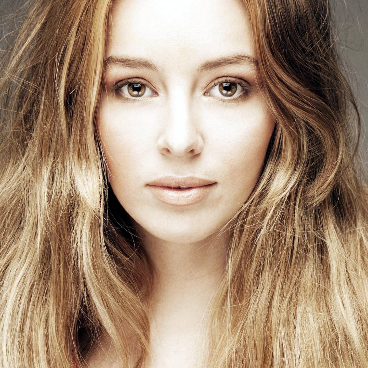 Keeley Hazell photo