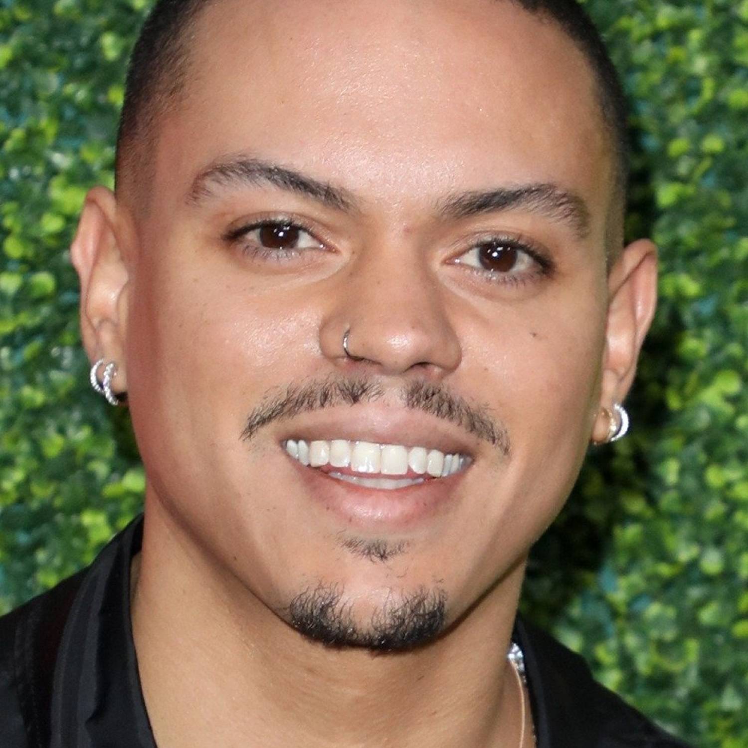 Evan Ross photo