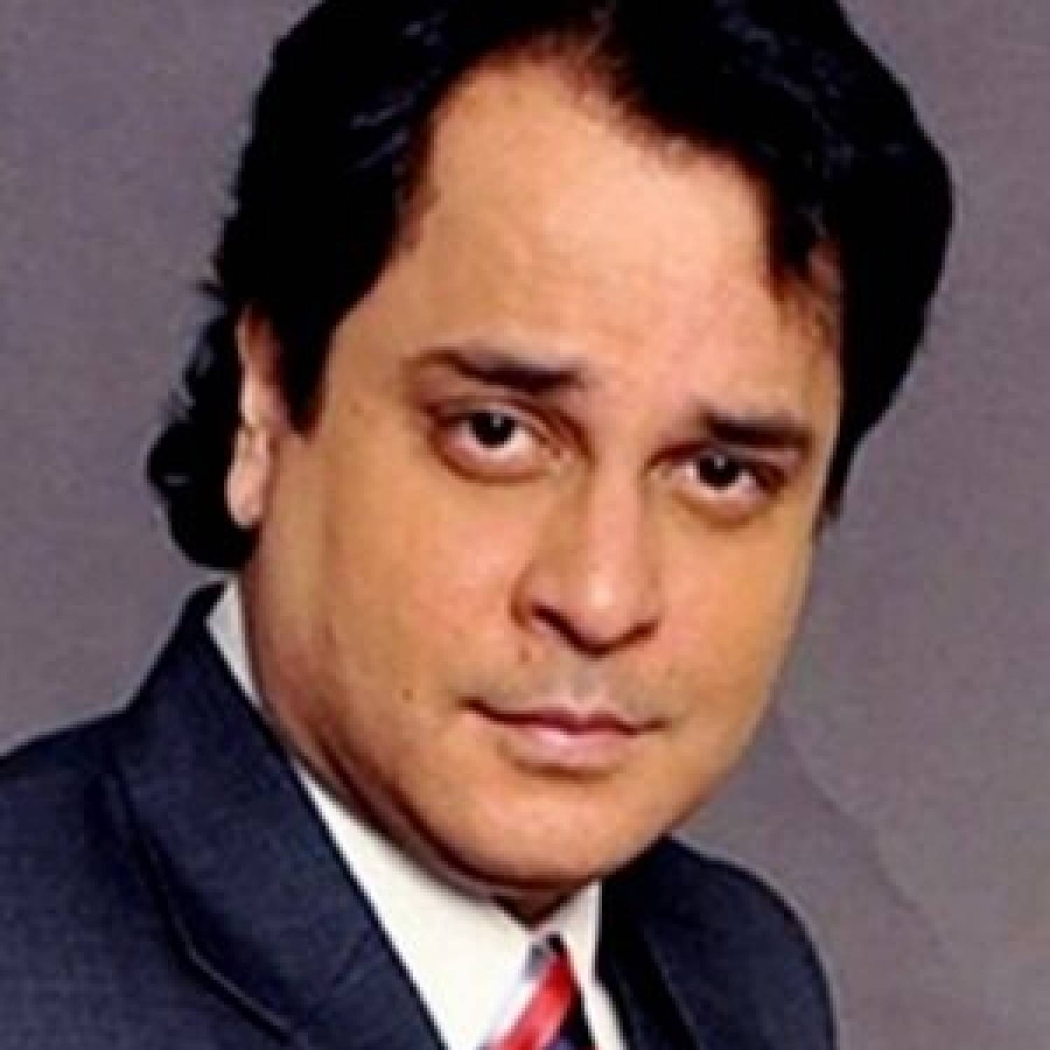 Mahesh Thakur photo